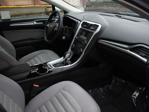 Used 2014 Ford Fusion S image 24