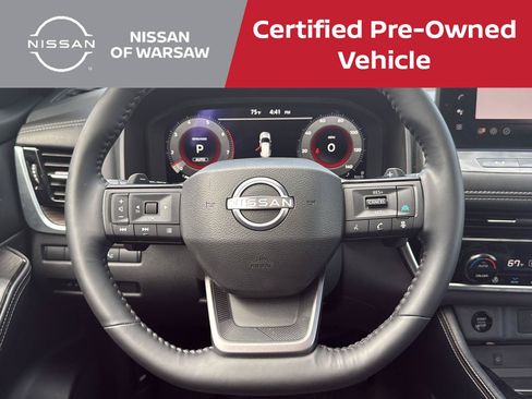 Used 2026 Nissan Rogue Platinum w/ Platinum Premium Package AWD/4WD image 13
