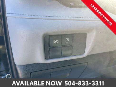 Used 2023 Toyota Highlander L image 26