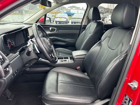 Used 2023 Kia Sorento EX image 18