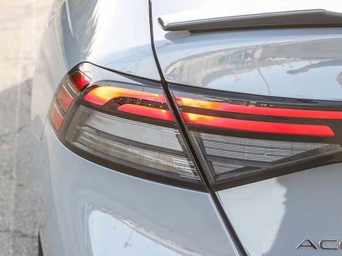 Certified 2025 Honda Accord EX-L image 7