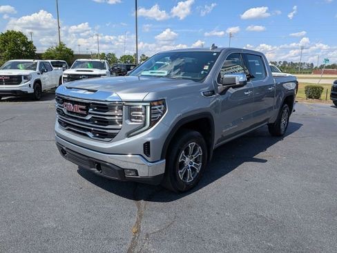 Used 2025 GMC Sierra 1500 SLT AWD/4WD image 7
