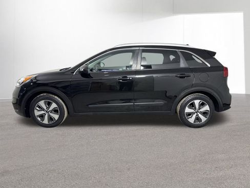 Used 2017 Kia Niro LX image 27