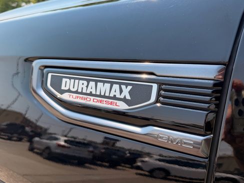 Used 2024 GMC Sierra 1500 AT4 w/ AT4 Preferred Package AWD/4WD image 12