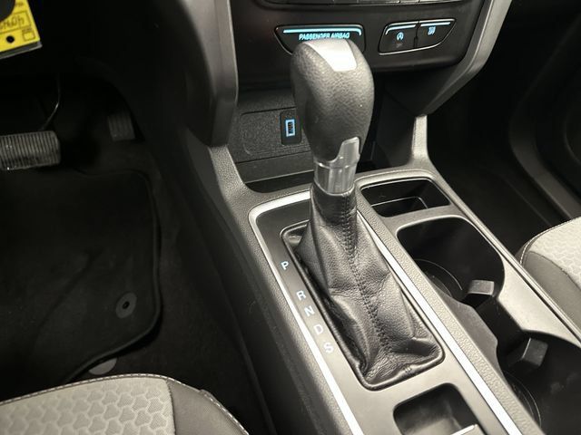 Used 2017 Ford Escape SE w/ SE Cold Weather Package AWD/4WD image 23