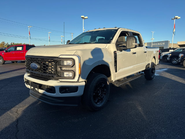 Certified 2025 Ford F250 XL w/ STX Appearance Package AWD/4WD image 3