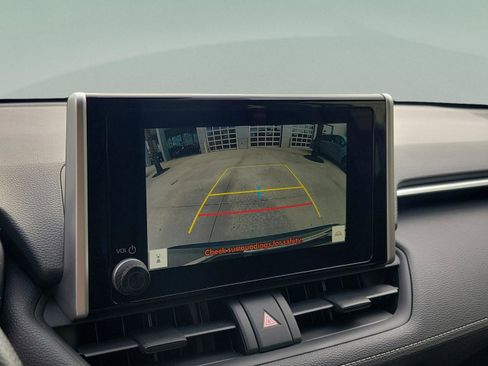 Certified 2025 Toyota RAV4 LE AWD/4WD image 14
