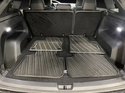 Used 2024 Volkswagen Atlas Cross Sport SE w/ Black Wheel Package image 14