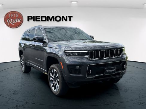 New 2025 Jeep Grand Cherokee L Overland w/ Trailer Tow Package AWD/4WD image 1