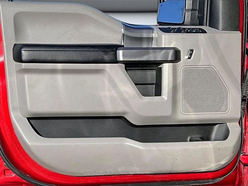 Used 2019 Ford F150 XLT w/ Equipment Group 302A Luxury image 19