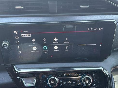 Certified 2022 GMC Sierra 1500 AT4 w/ AT4 Premium Package image 29