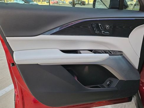 Certified 2024 Cadillac Lyriq Luxury image 21