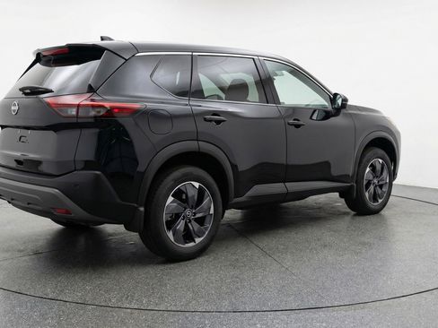 Used 2025 Nissan Rogue SV image 9