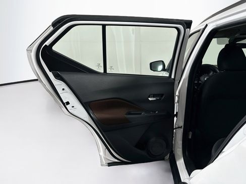 Used 2024 Nissan Kicks SR FWD image 24