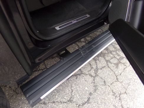 Used 2015 Cadillac Escalade ESV Premium image 37