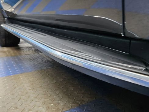 Used 2020 Cadillac Escalade Luxury w/ LPO, Radiant Package image 56