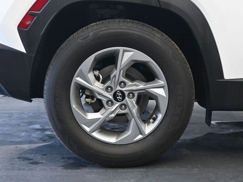 Used 2024 Hyundai Tucson SE image 9