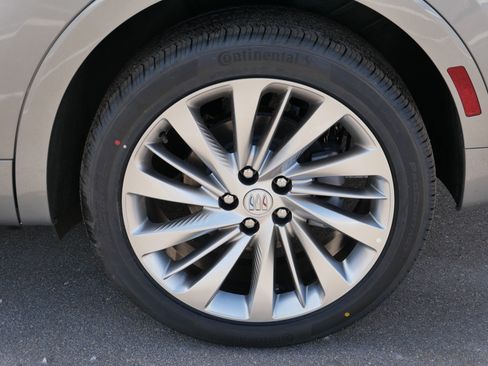 New 2026 Buick Envision Avenir image 3