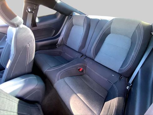 Used 2025 Ford Mustang GT RWD image 21