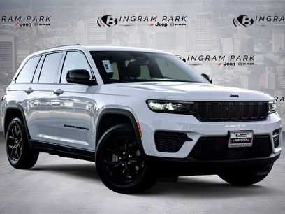 Used 2024 Jeep Grand Cherokee Altitude