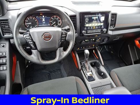 Used 2022 Nissan Frontier PRO-4X image 12