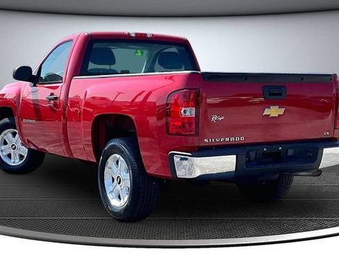 Used 2012 Chevrolet Silverado 1500 W/T w/ LS Package RWD image 4