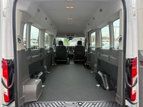 Used 2020 Ford Transit 350 XL AWD/4WD image 23