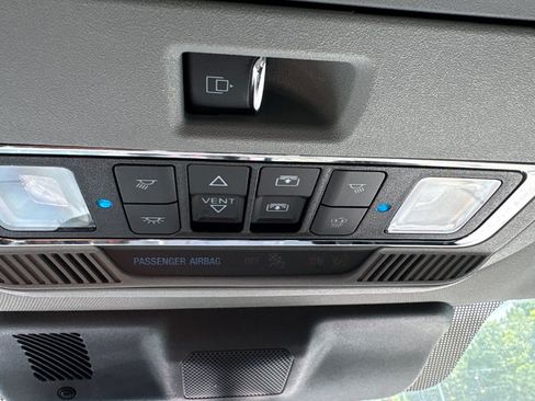Used 2023 Ford F250 Lariat w/ Sport Appearance Package AWD/4WD image 29