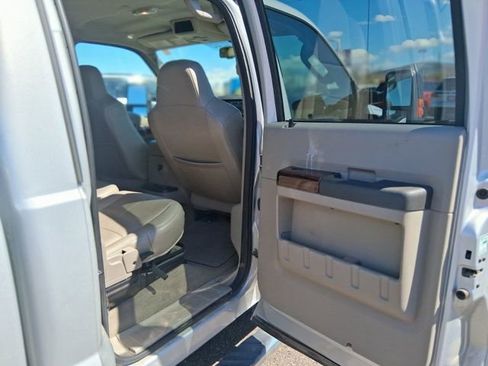 Used 2008 Ford F250 Lariat image 10