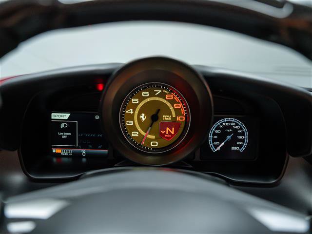 Used 2022 Ferrari F8 Tributo RWD image 34