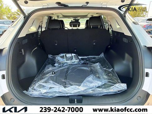 New 2026 Kia Sportage EX FWD image 12
