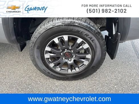 Used 2023 Nissan Titan PRO-4X w/ Pro-4x Convenience Package AWD/4WD image 10