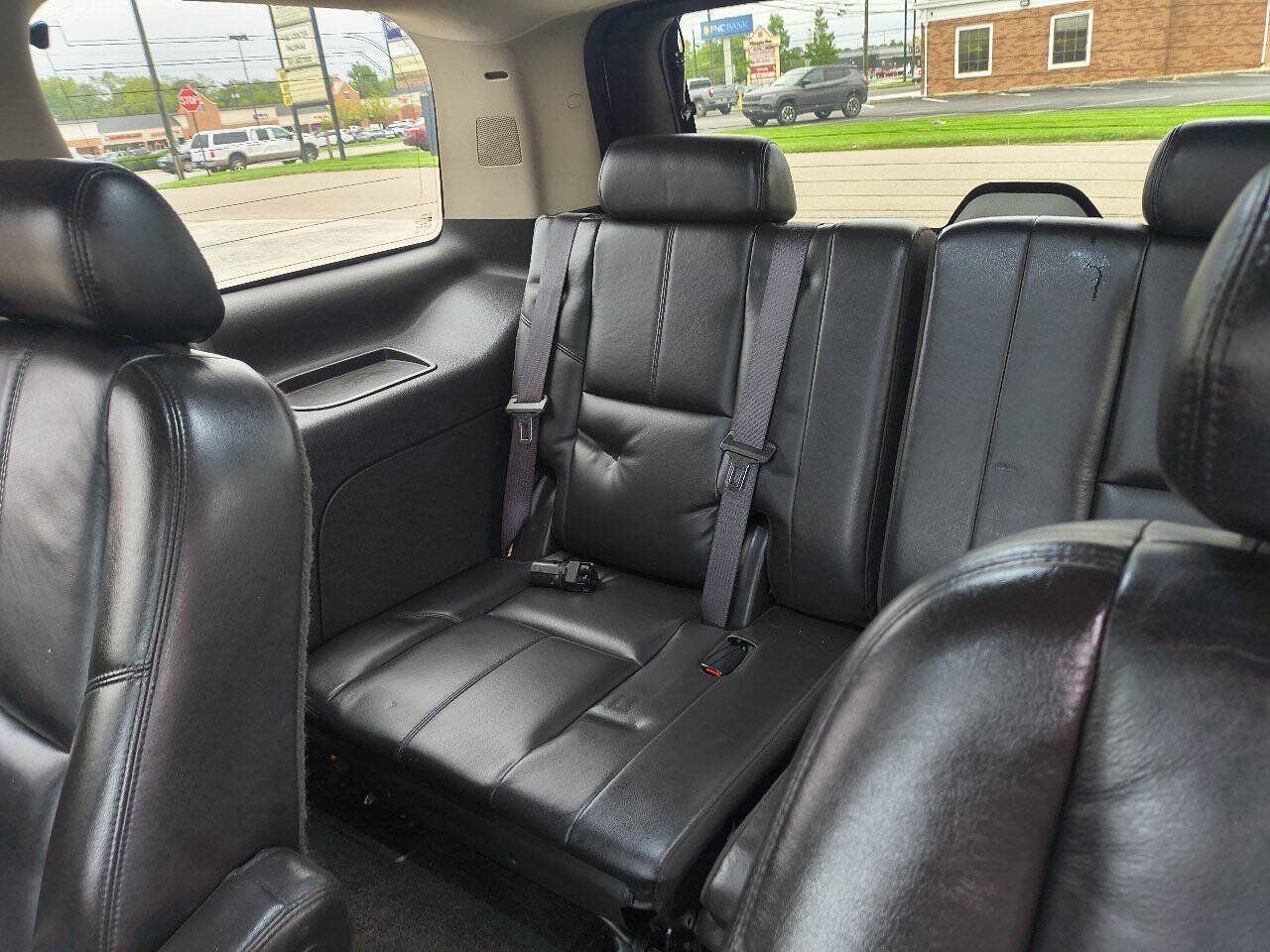 Used 2008 GMC Yukon Denali AWD/4WD image 14