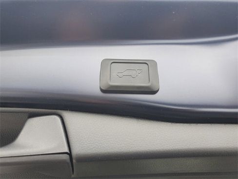 New 2025 Toyota RAV4 XLE image 9