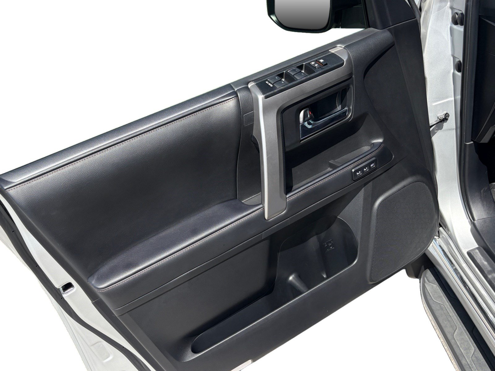 Used 2024 Toyota 4Runner Limited RWD image 10