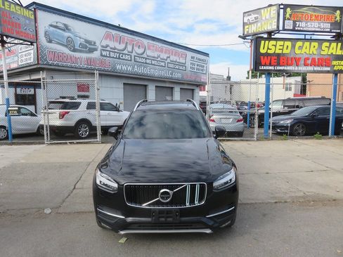 Used 2018 Volvo XC90 T6 Momentum w/ Convenience Package AWD/4WD image 6
