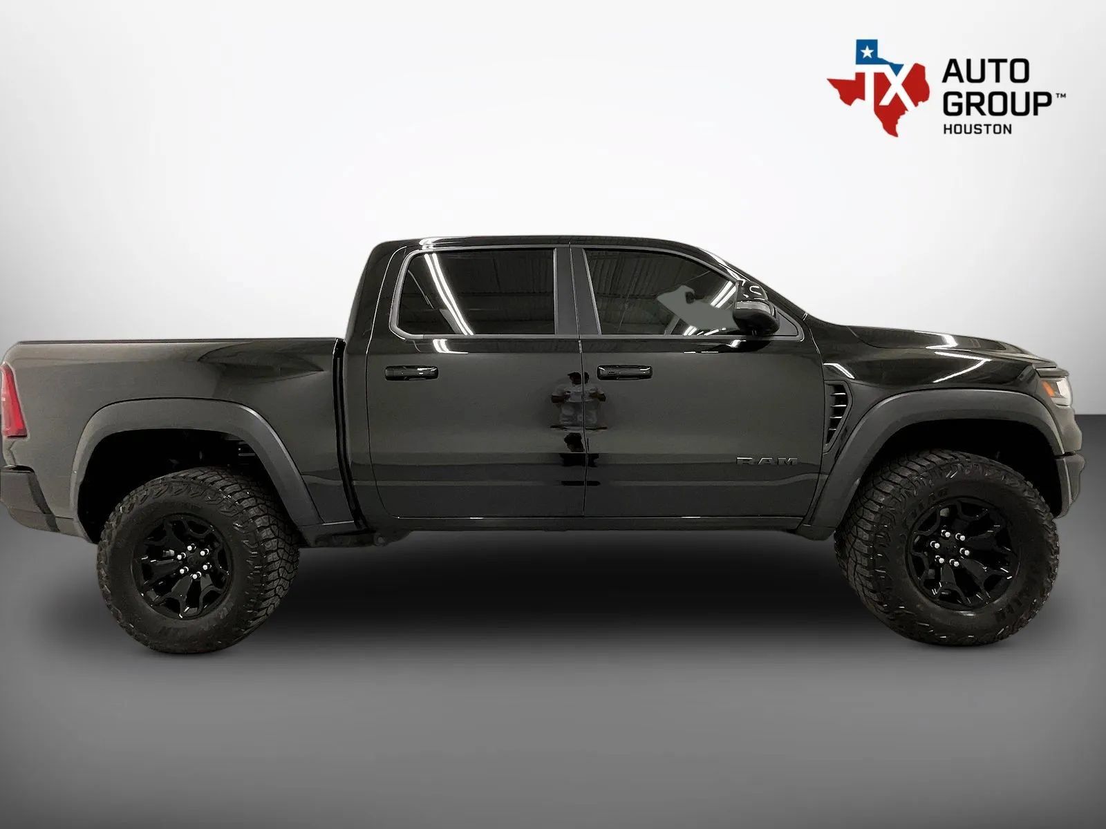 Used 2026 RAM 1500 RHO AWD/4WD image 8