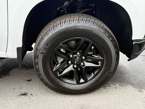 Used 2019 Chevrolet Silverado 1500 LT Trail Boss image 12