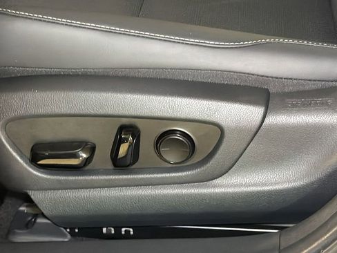 Certified 2025 Lexus UX 300h 300h Premium w/ Accessory Package (Z1) image 23