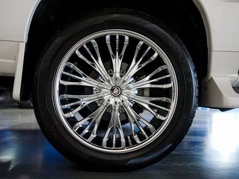 Used 2004 Cadillac Escalade EXT AWD/4WD image 31