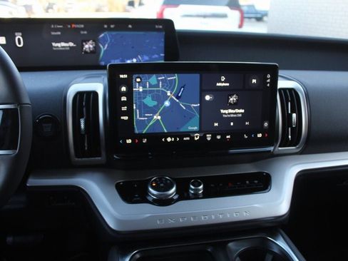 New 2026 Ford Expedition Max Active image 25