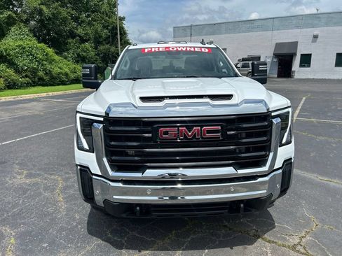 Used 2025 GMC Sierra 3500 Pro w/ 1SA Pro Safety Plus Package AWD/4WD image 3