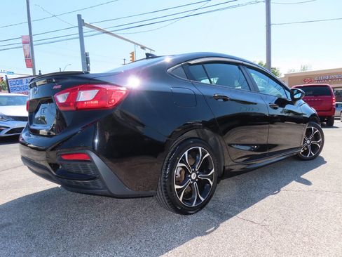 Used 2019 Chevrolet Cruze LT w/ RS Package FWD image 23