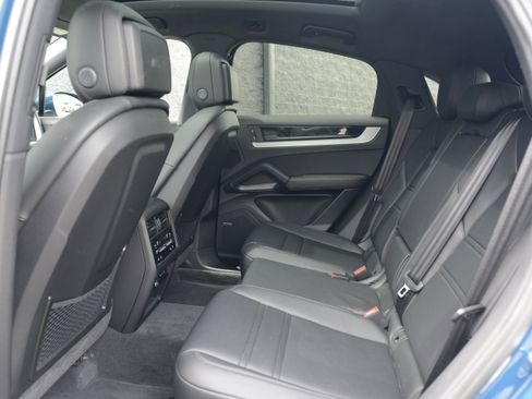 Certified 2026 Porsche Cayenne S AWD/4WD image 29