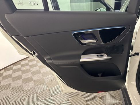 Certified 2025 Mercedes-Benz GLC 300 4MATIC image 18