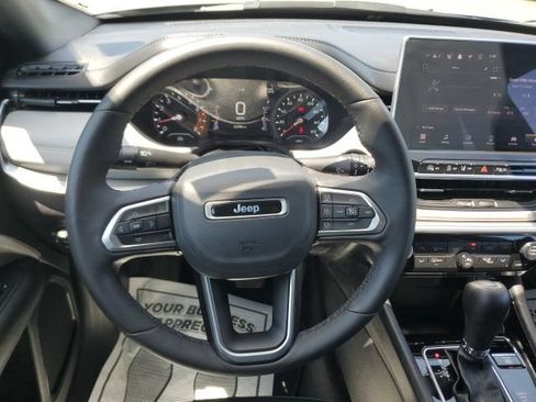 Used 2024 Jeep Compass Limited AWD/4WD image 18