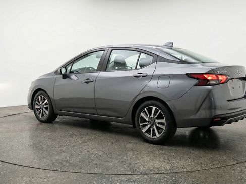 Used 2025 Nissan Versa SV image 6