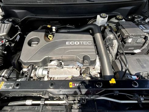 Used 2019 Chevrolet Equinox LS w/ LS Convenience Package image 30