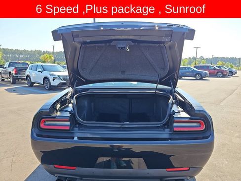 Used 2022 Dodge Challenger R/T Scat Pack RWD image 14