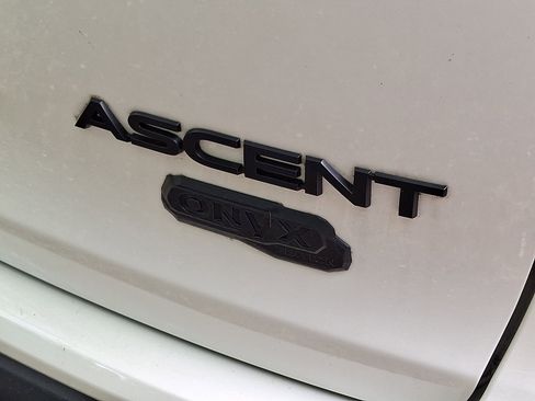 Used 2024 Subaru Ascent Onyx Edition Limited AWD/4WD image 6